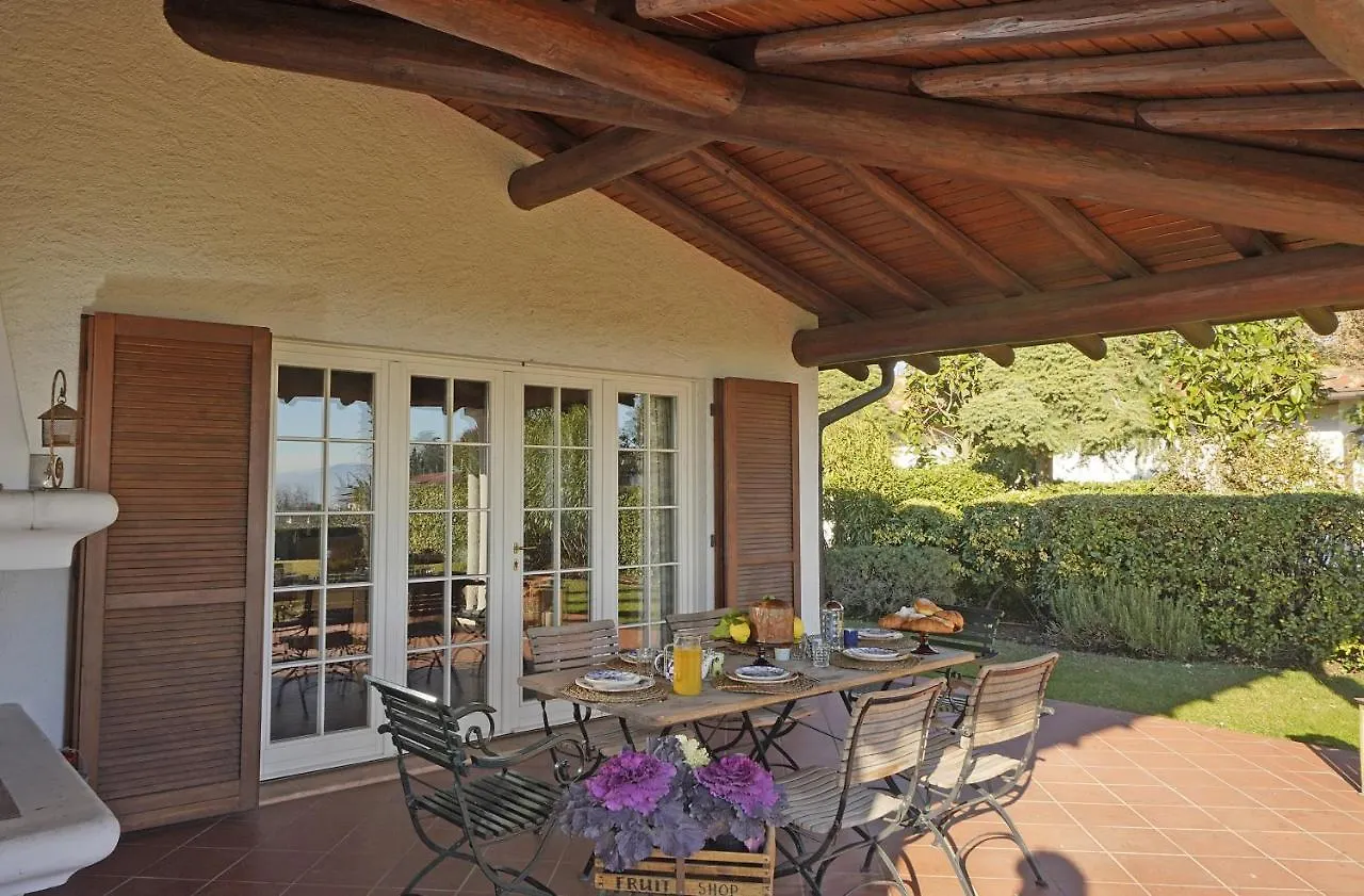 Villa Madeleine Padenghe sul Garda 0*,  Italy